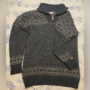 Alma Imports Nepal Hand Made 100% Wool Sweater